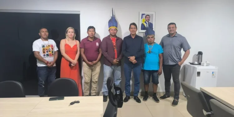 Tocantínia: Comissão Organizadora da Festa Dasipê Dasiptumãhã visita Secretaria dos Povos Índigenas do Tocantins