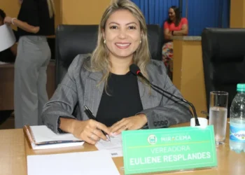 Bem-estar dos alunos é prioridade para Euliene Resplandes