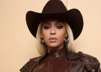 Beyoncé quase não participou de "Telephone" • Reprodução/Beyoncé/Instagram