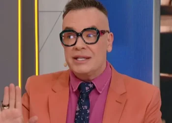 O jornalista Felipeh Campos deixou o SBT nesta segunda • Reprodução/SBT