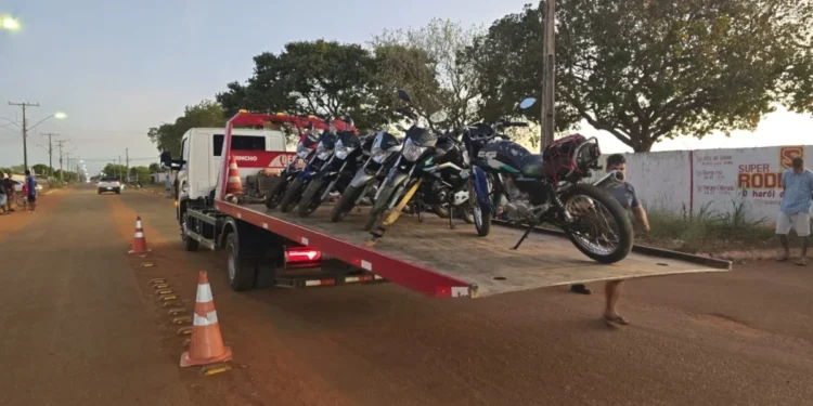 Foram lavrados 491 autos de infração durante as abordagens, também foram realizados testes de alcoolemia, com um resultado negativo e uma recusa. Créditos: Ascom Detran/Governo do Tocantins