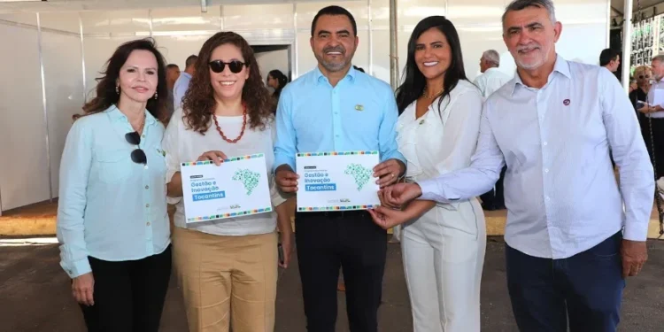 Em Araguatins, governador Wanderlei Barbosa assina adesão do Estado a programa nacional de gestão para aprimorar prestação de serviços públicos