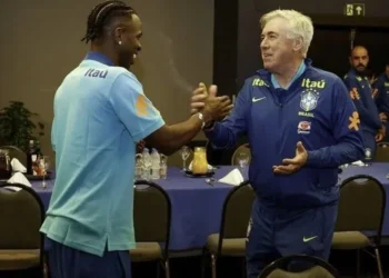 Ancelotti encontra jogadores da Seleção Brasileira • Rafael Ribeiro / CBF