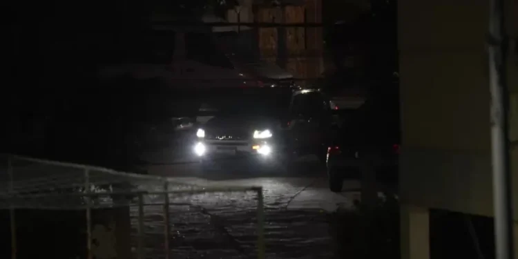 RJ: Suspeito morre e bombeiro e filho ficam feridos em tentativa de assalto