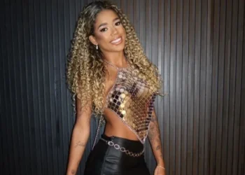 A influenciadora Viviane Noronha, esposa do funkeiro MC Poze do Rodo. • Reprodução/Redes Sociais