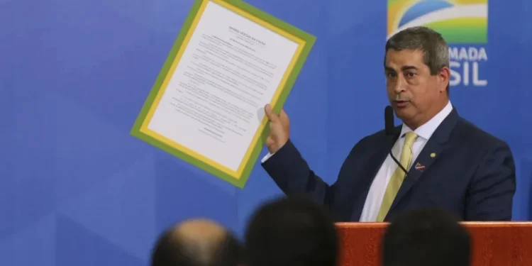 Quem é Coronel Tadeu, que deve assumir o mandato no lugar de Zambelli