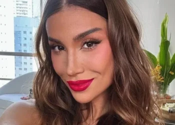 Bianca Andrade conta por que era mais feliz quando morava em favela • Instagram/Bianca Andrade