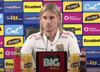 Sebastián Beccacece, treinador da Seleção do Equador • Reprodução / FEF