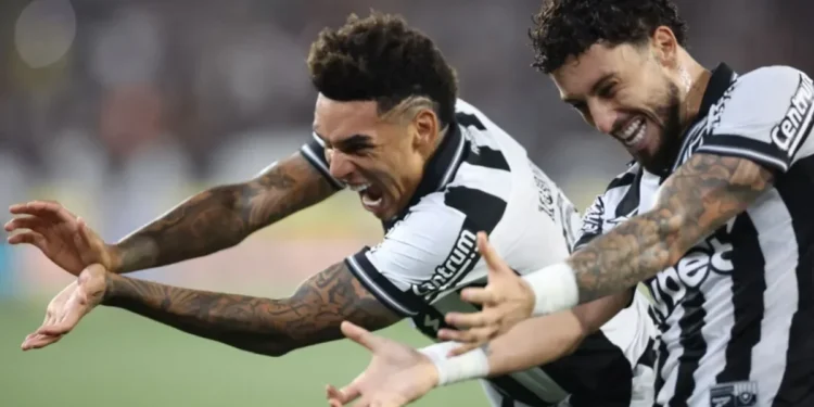 Em noite de despedidas, Botafogo vence Ceará e entra no G6 do Brasileirão