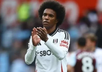 Willian durante partida pelo Fulham • Divulgação / Fulham
