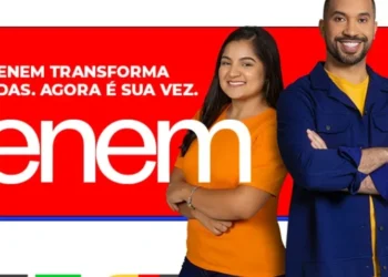 Estudante Sabrina da Silva, que prestou vestibular para Medicina 17 vezes, também participa da ação de divulgação das inscrições do exame • Divulgação / MEC