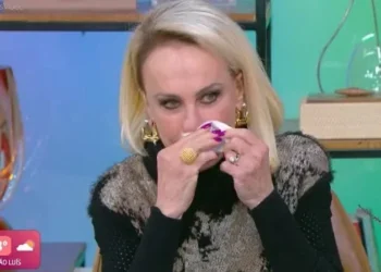 Ana Maria Braga se emocionou em retorno ao Mais Você • Reprodução/Globo