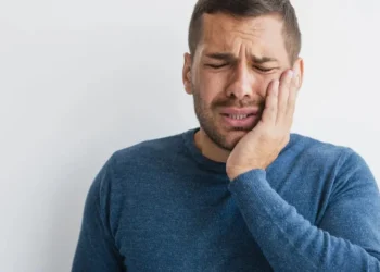 O bruxismo atinge um terço da população mundial e quase a metade dos brasileiros.  • freepik