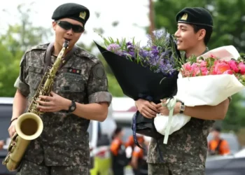 Integrantes do BTS são liberados do serviço militar • Chung Sung-Jun/Getty Images
