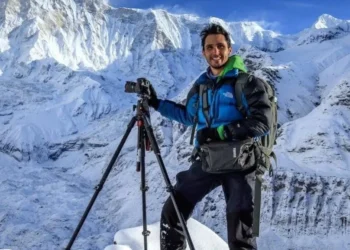 Edson Vandeira, de 36 anos, é montanhista, fotógrafo e guia brasileiro. • Reprodução/Redes Sociais