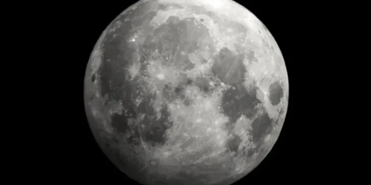 “Lua de Morango” é registrada no RS; veja vídeo e entenda fenômeno