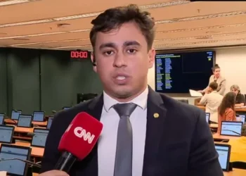 Após bate-boca, Nikolas diz que oposição vai trabalhar para convocar Haddad