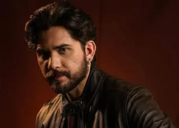 Gustavo Mioto é compositor de grandes hits de sua carreira como "Impressionando os Anjos", "Coladinha em Mim", "Restrição Sentimental" e "Voltando Pra Mim" • Instagram/Gustavo Mioto