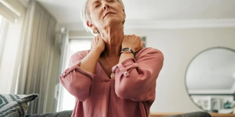 Fibromialgia em mulheres: saiba por que 90% dos casos são do sexo feminino