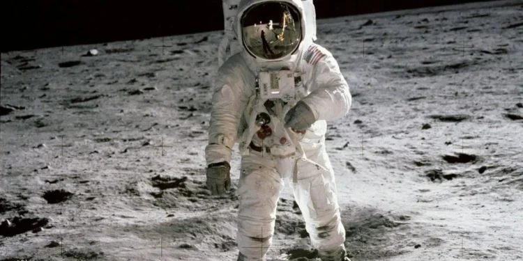 O que é preciso estudar para se tornar astronauta no Brasil? Entenda