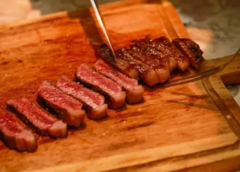 De janeiro a maio, os EUA compraram 78% mais carne do Brasil — Foto: Wenderson Araujo/CNA