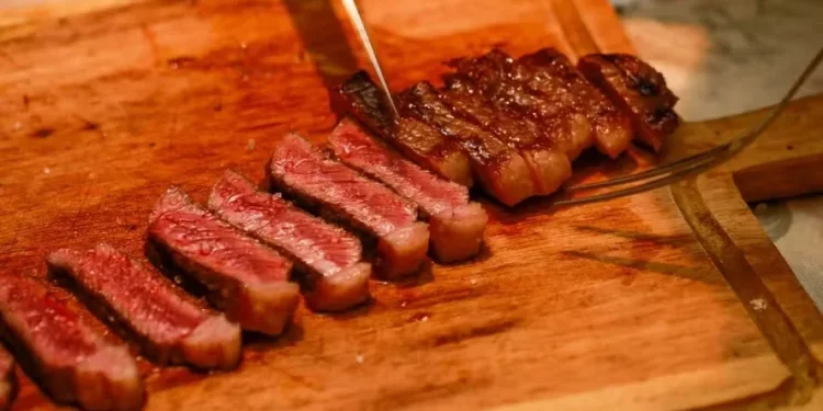 Por que os EUA estão comprando mais carne bovina do Brasil?