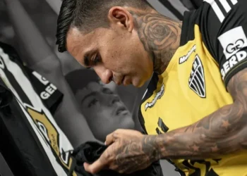 Dudu veste a camisa 92 do Galo • Foto: Pedro Souza / Atlético