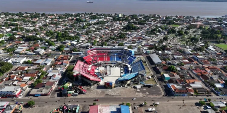 Conheça o Bumbódromo, arena onde Caprichoso e Garantido disputam o Festival