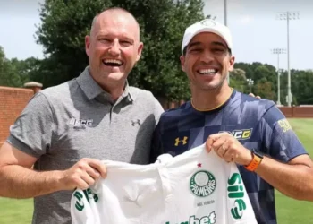 “O menu do dia é…”: Abel faz plano para Copa de Clubes, e renovação ganha força no Palmeiras