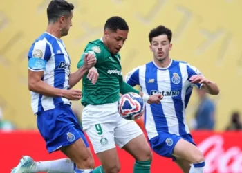 Palmeiras domina, mas Porto segura empate no Mundial de Clubes