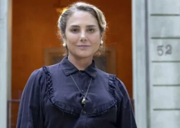 Heloísa Perissé como Zulma de "Êta Mundo Melhor" • Heloísa Perissé sobre primeiro papel como vilã: "Nunca pensaram em mim"