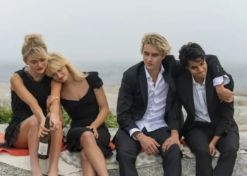 Baseado no best-seller homônimo, "Mentirosos" chega ao Prime Video no dia 18 de junho • Divulgação/Prime Video