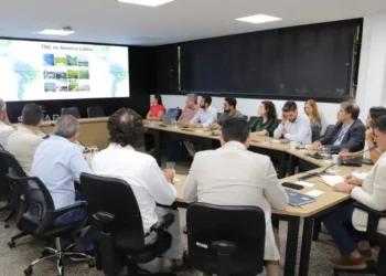 A reunião contou com participação do secretário do Meio Ambiente e Recursos Hídricos, representantes da organização internacional The Nature Conservancy (TNC) e órgãos do Governo do Estado. - Foto: Marcel de Paula/Governo do Tocantins