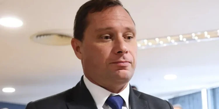 Advogado de réu no plano de golpe admite conversa com Cid no Instagram