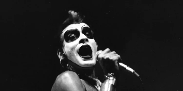 Ney Matogrosso elogia performance de “Homem com H” feita por estudante