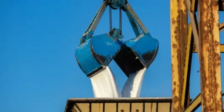 Conflito entre Israel e Irã pode pressionar poder de compra de fertilizantes