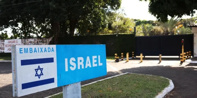 Mais 14 brasileiros que deixaram Israel devem chegar ao Brasil nesta sexta