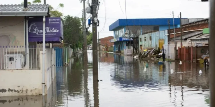 Sobe para 3 o número de mortos por chuvas no RS