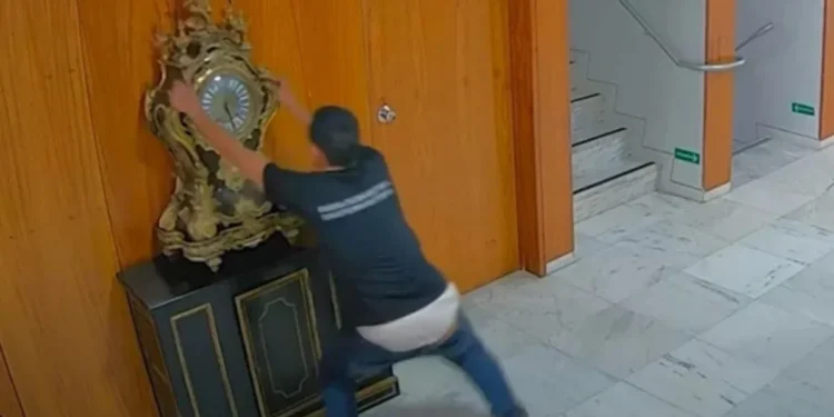 TJMG abre investigação contra juiz que soltou homem que quebrou relógio