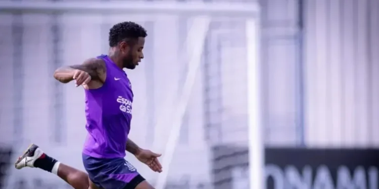 Escanteado no Corinthians, Palacios recebe sondagens de clubes do exterior