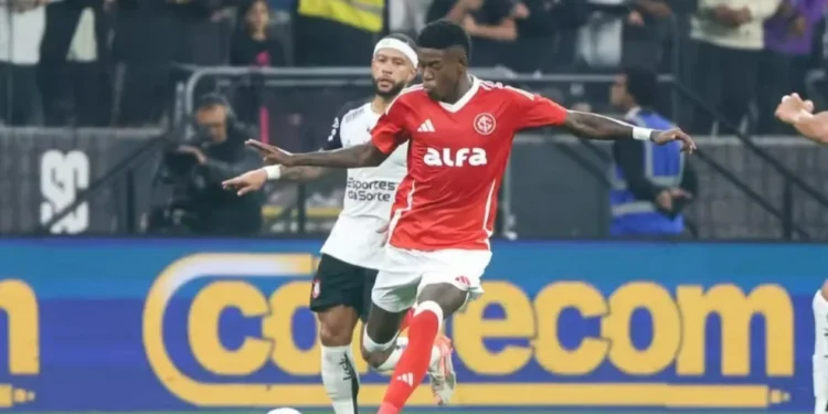 Vitão Memphis Inter Corinthians — Foto: Ricardo Duarte/Divulgação, Internacional
