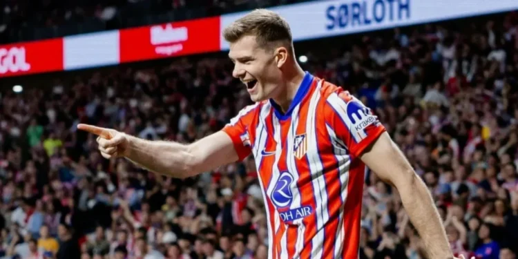 Sorloth comemorando gol sobre o Rayo Vallecano, pela LaLiga • Reprodução/X/LaLiga