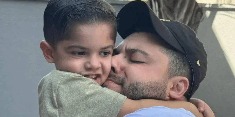 Filho de Murilo Huff e Marília Mendonça usa sensor dos EUA para diabetes