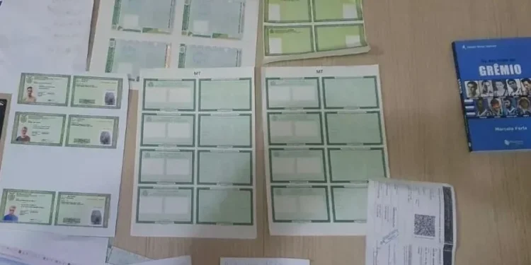 Gabigol e Kannemann: Operação mira grupo que desviou salário de jogadores