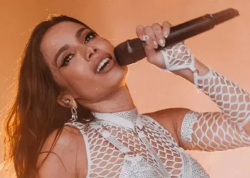 Anitta diz estar "zerada" de quadro infeccioso • Instagram/Anitta