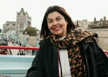 Fabiana Karla critica amigos que insistem para que ela saia de casa • Instagram/ Fabiana Karla