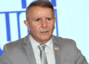 Prefeito Eduardo Siqueira Campos é alvo de prisão em nova fase da Operação Sisamnes