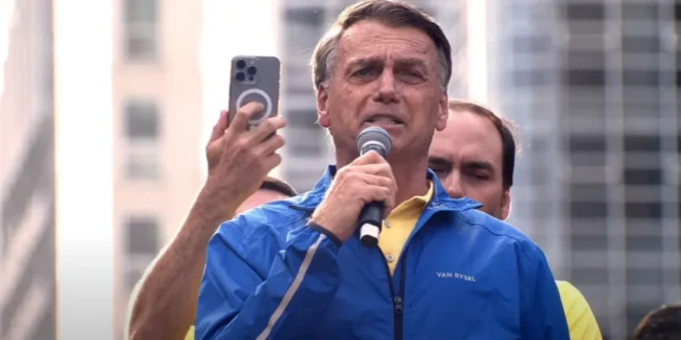 Michelle e Nikolas não marcam presença em ato de Bolsonaro; entenda por que