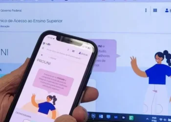 Inscrições para o ProUni começam nesta segunda-feira (30)  • Rafa Neddermeyer/Agência Brasil
