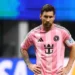 Messi decepcionado com a goleada do PSG sobre o Inter Miami — Foto: REUTERS/Kai Pfaffenbach
